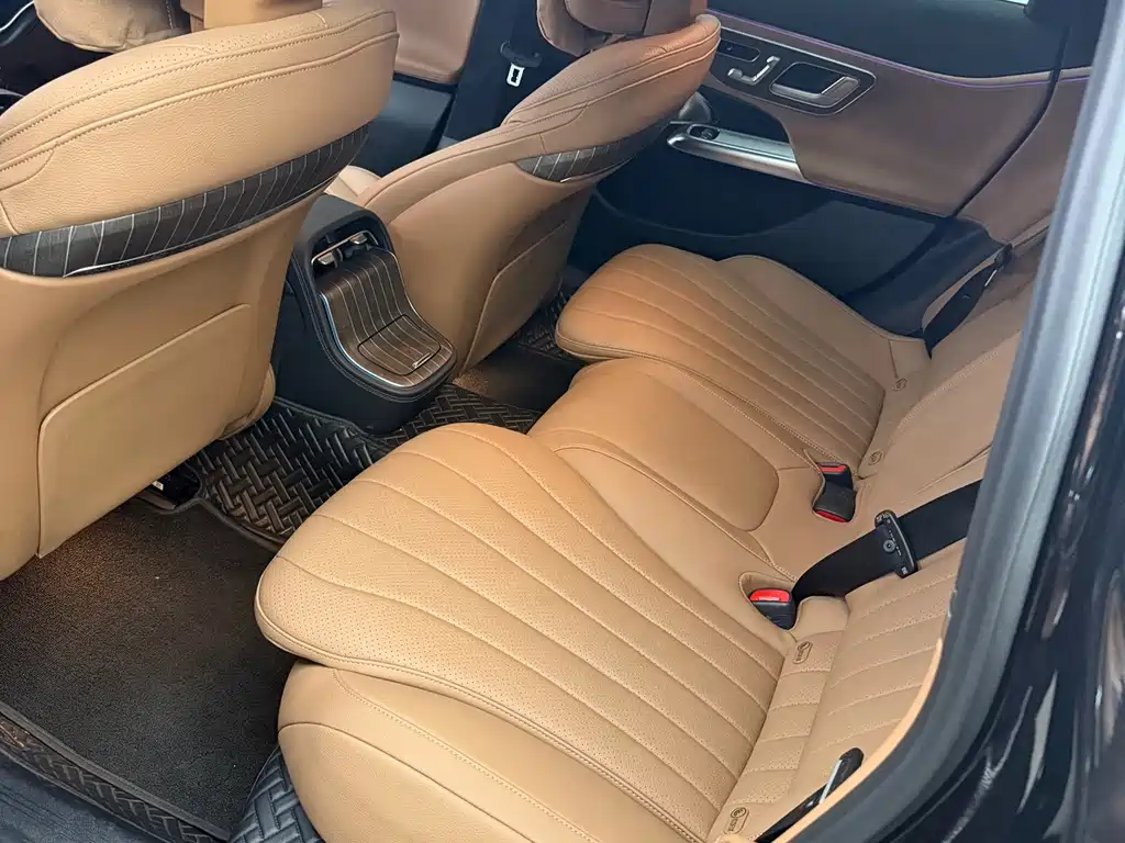 Mercedes-Benz E-Class E 2024 E 300 L Luxury