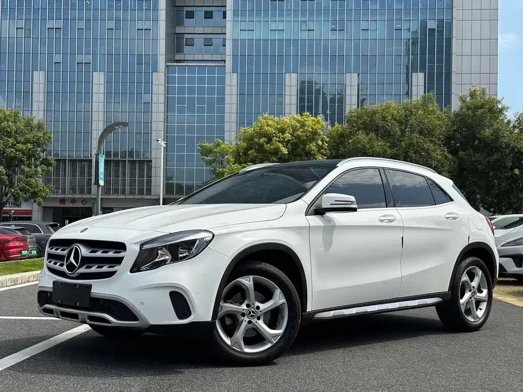 Mercedes-Benz GLA 2019