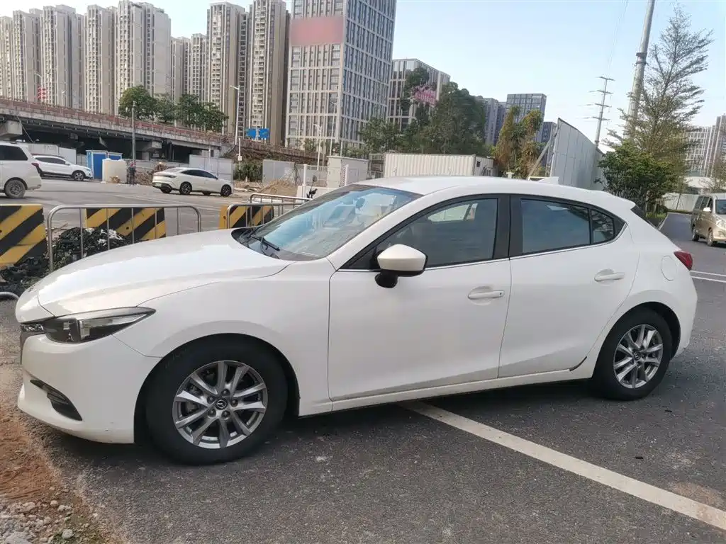 MAZDA 3 ANGKESAILA