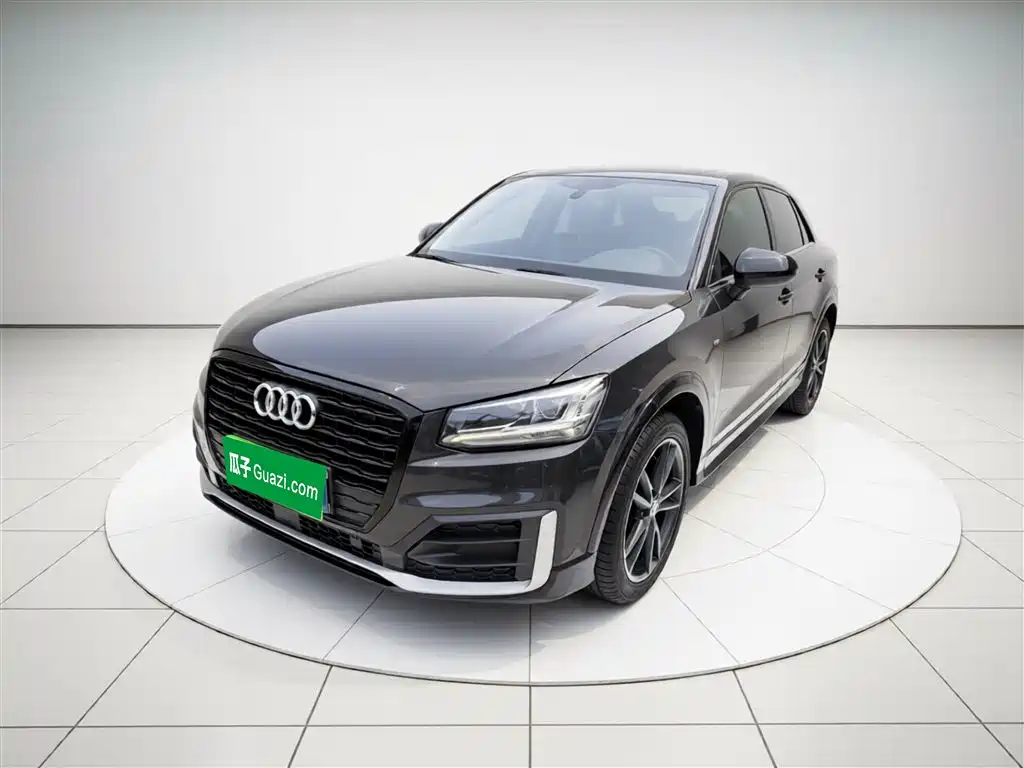 Audi Q2L 2021