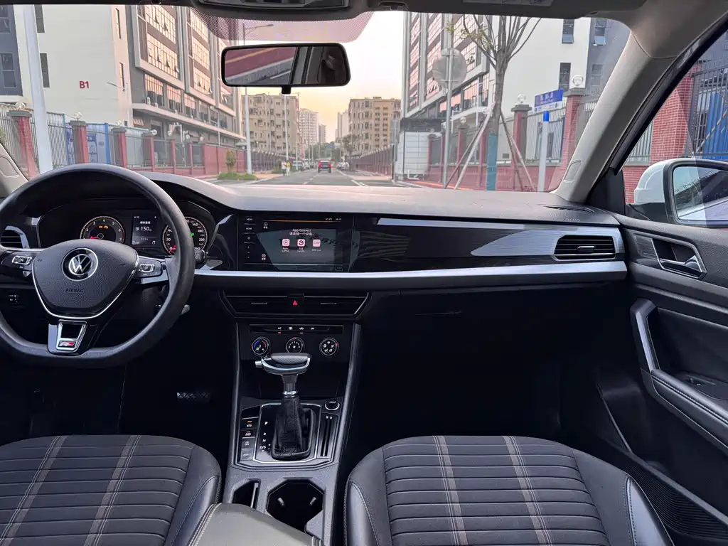 Volkswagen Lavida — миниатюра 14