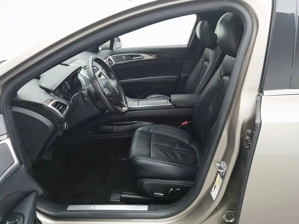 Lincoln MKZ — миниатюра 10
