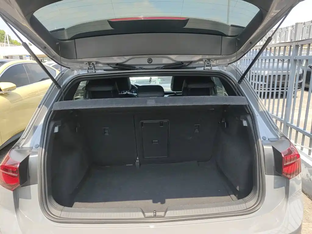 Volkswagen Golf — миниатюра 19