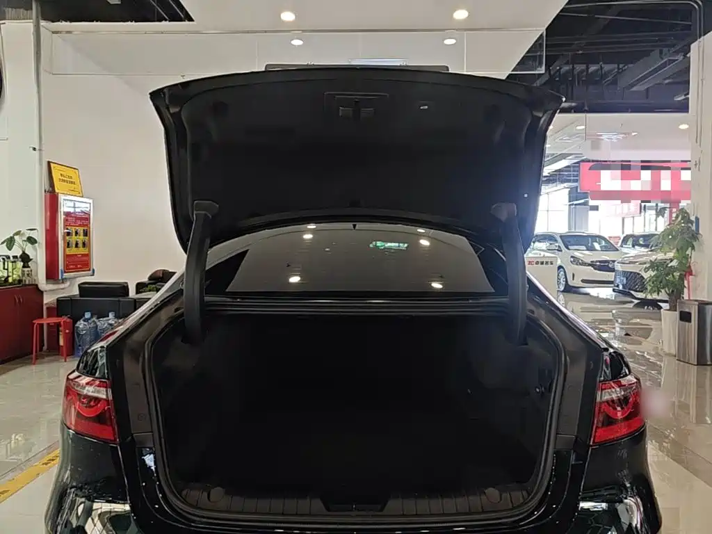 Jaguar XFL — миниатюра 19