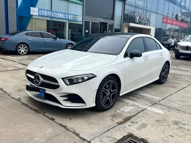 MERCEDES-BENZ  A CLASS 2022