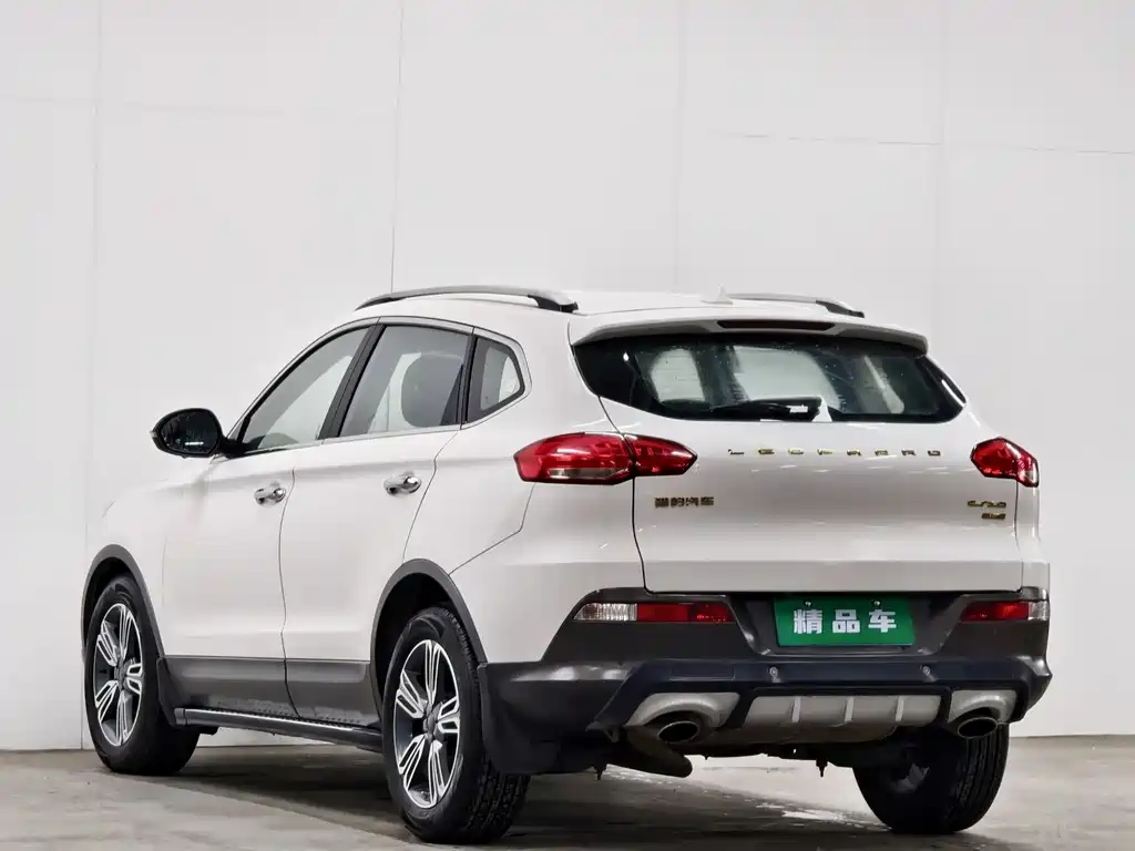 Changfeng CS10 2015 2.0T MT