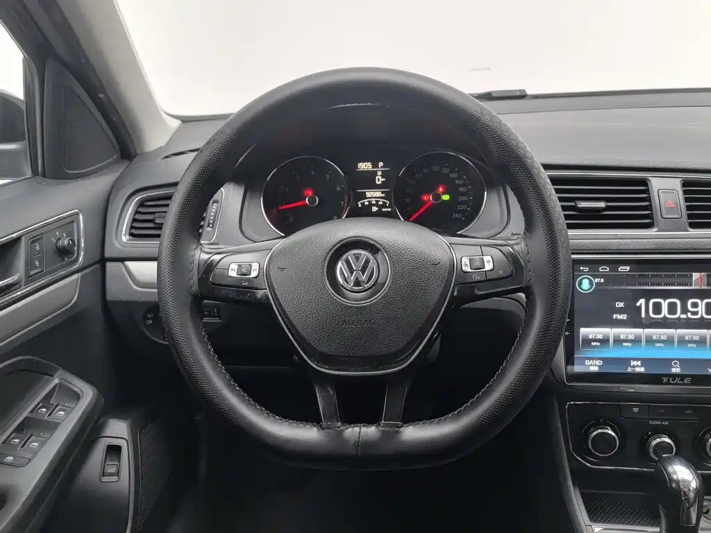 Volkswagen Lavida — миниатюра 11