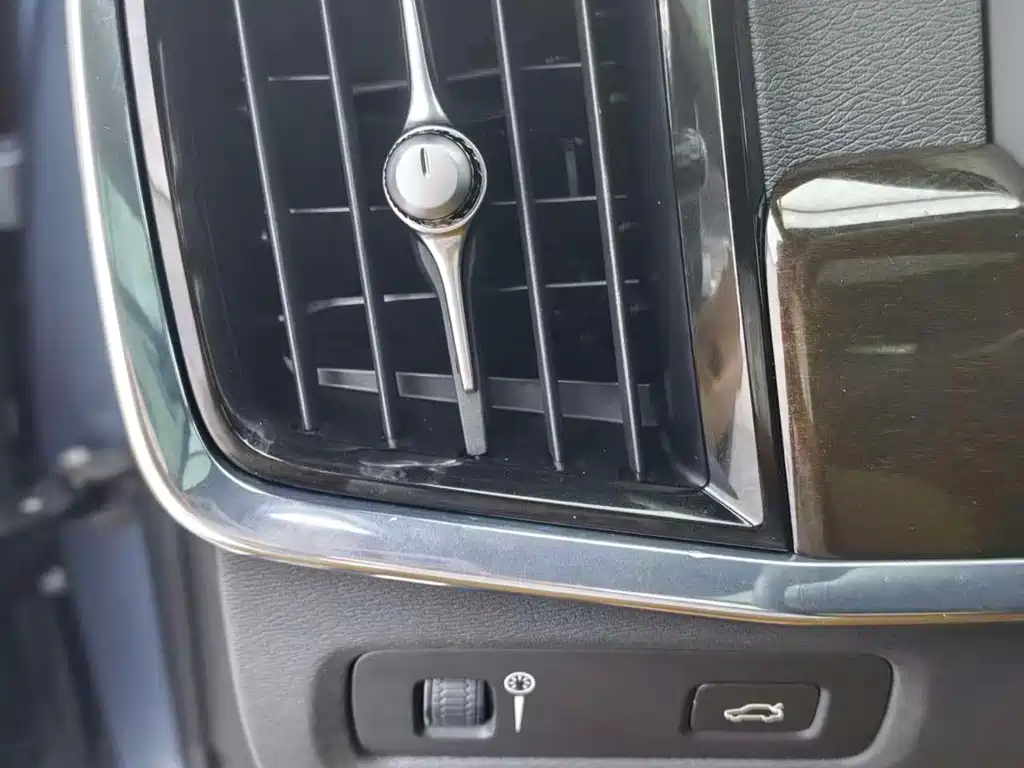 Volvo S90 — миниатюра 14