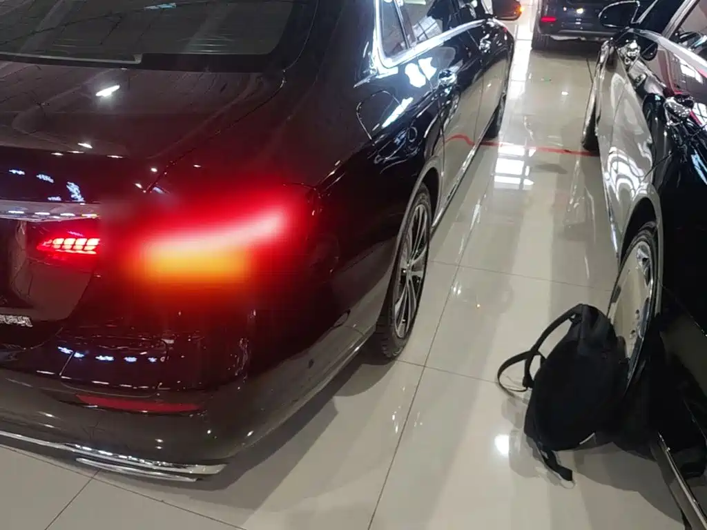 Mercedes-Benz E-Class New Energy — миниатюра 8