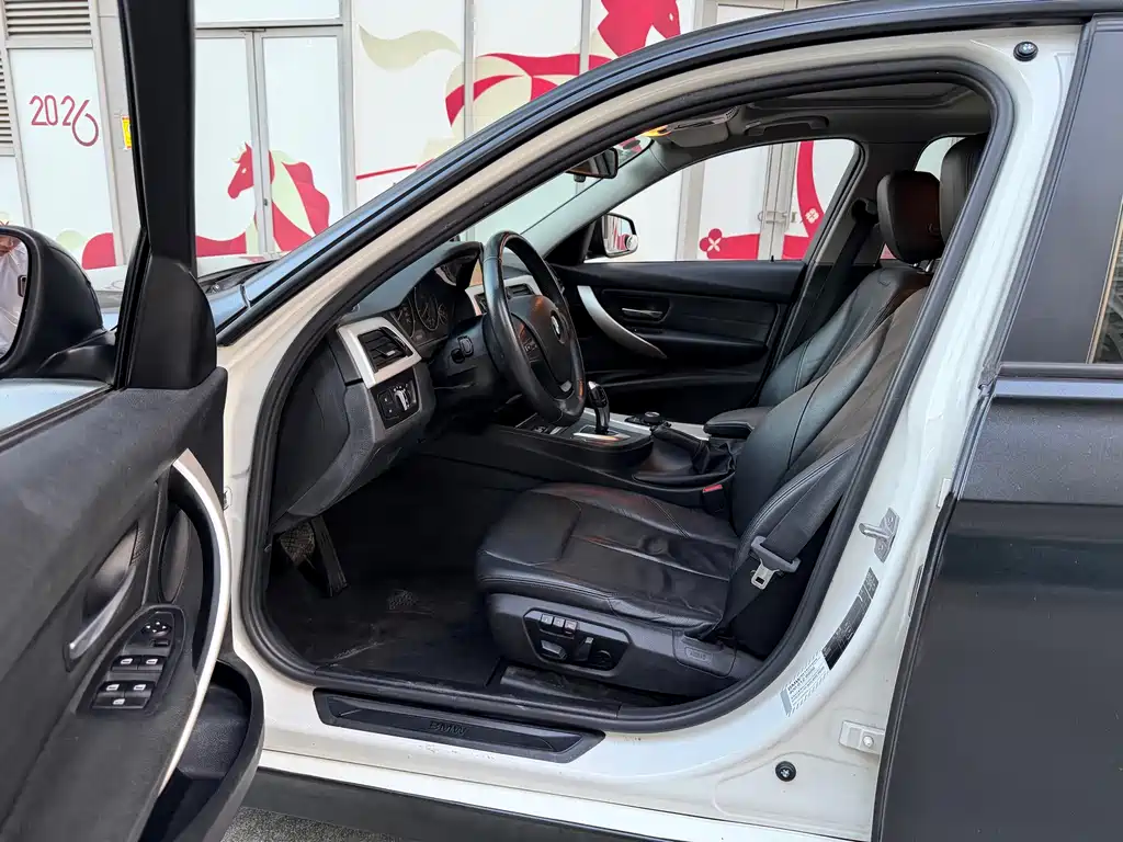 BMW 3 Series — миниатюра 4