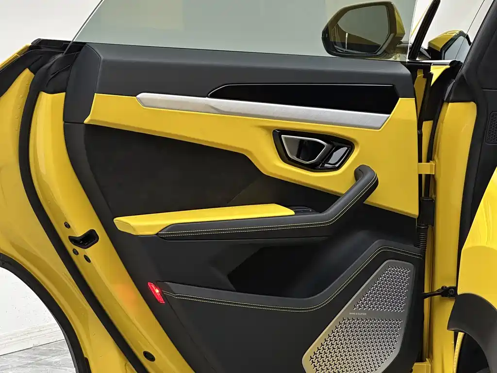Lamborghini Urus — фотографии объявления, Фото 24