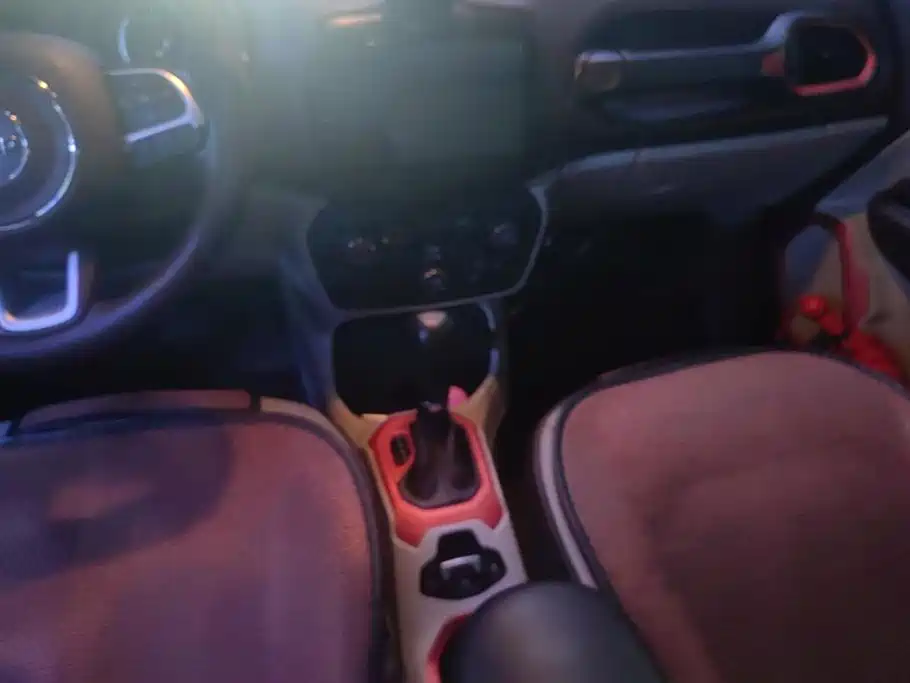 Jeep Renegade — миниатюра 16