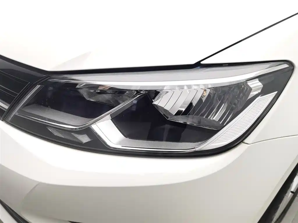 Volkswagen Lamando 2017 280TSI DSG Comfort