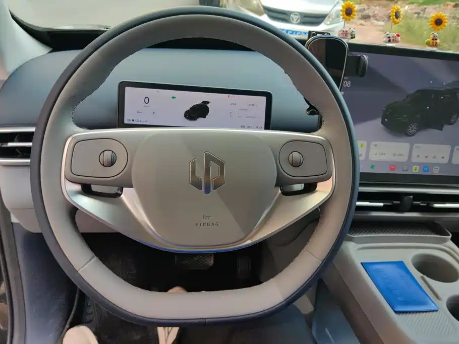 Leapmotor Leapmotor A10 — миниатюра 15