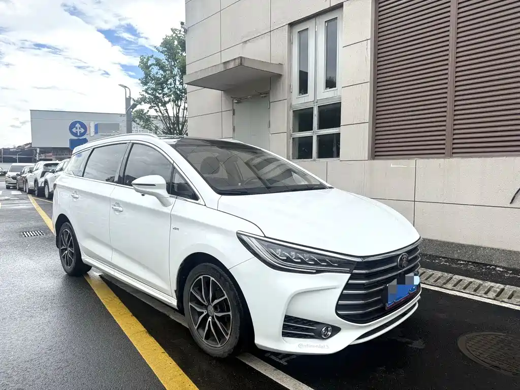BYD Song MAX MAX 2017 1.5T AT Elite 7 мест