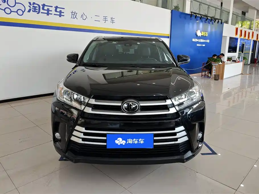 TOYOTA HIGHLANDER