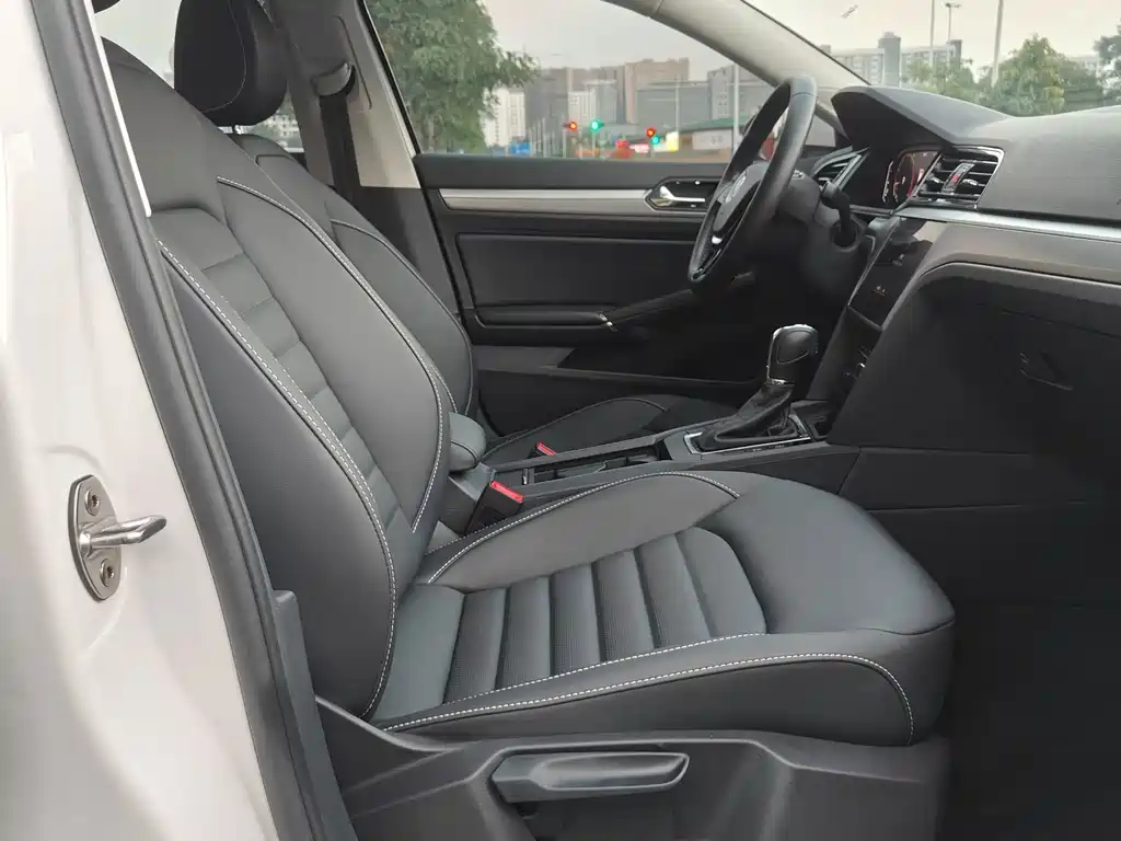 Volkswagen Lamando — миниатюра 8