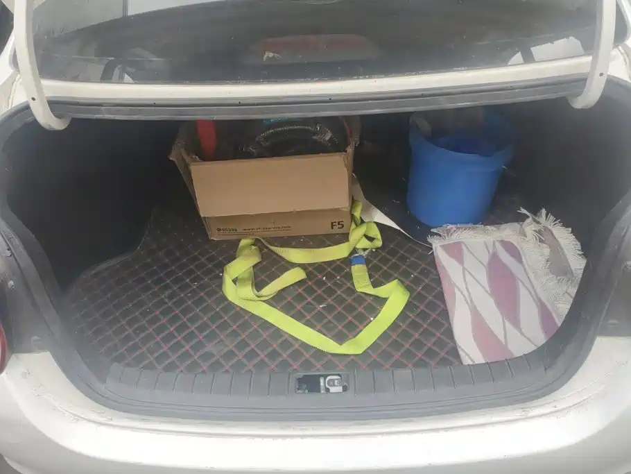 Hyundai Verna — миниатюра 4