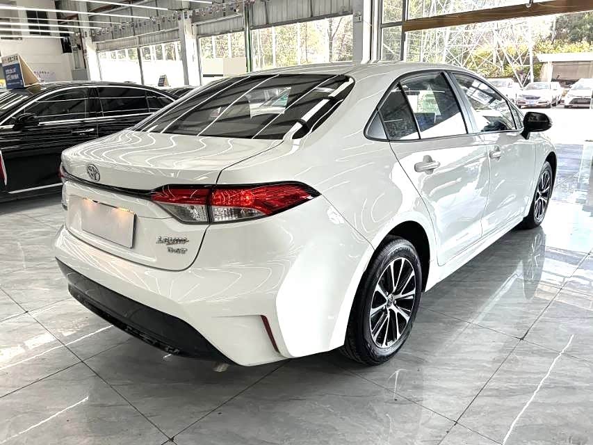 Toyota Levin 1.2 л 2024 г. Белый, пробег 25000 км