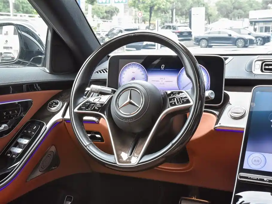 Mercedes-Benz S-Class — миниатюра 21