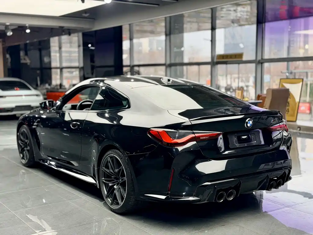 BMW M4 — миниатюра 5