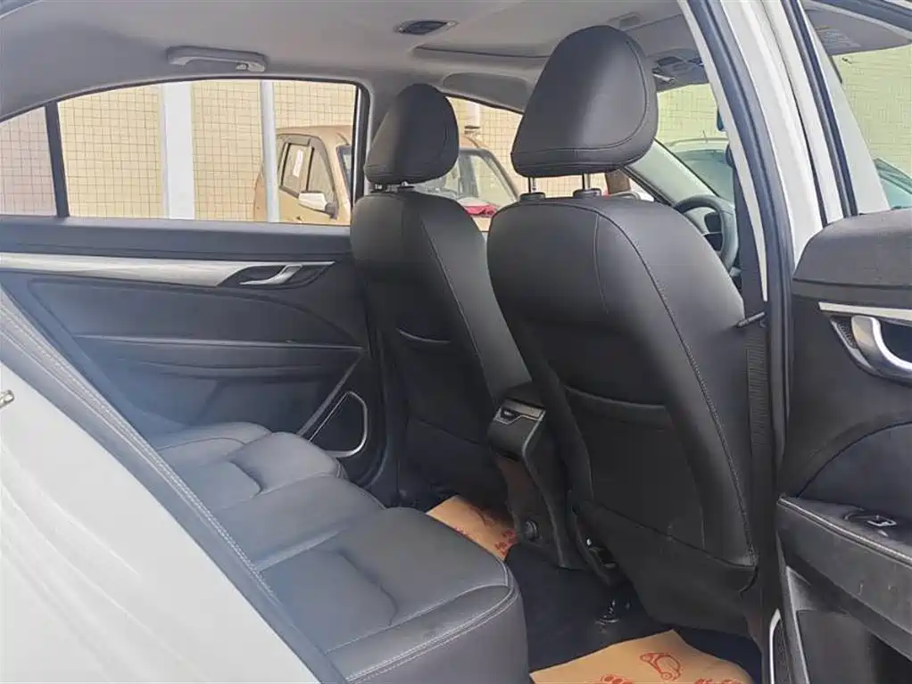 Geely Emgrand 2020 1.5L MT