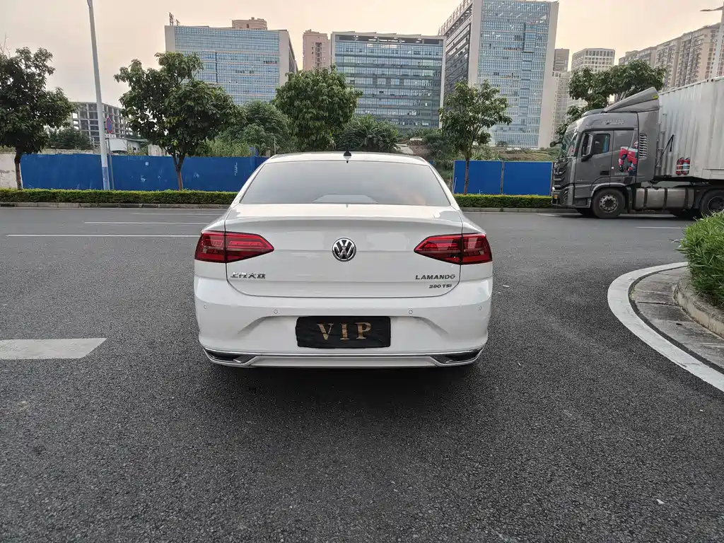 Volkswagen Lamando — миниатюра 6