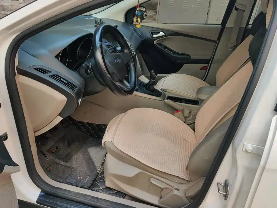 Ford Focus — миниатюра 9