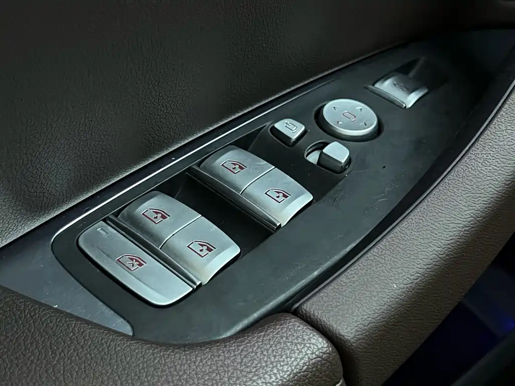 BMW X3 — миниатюра 13