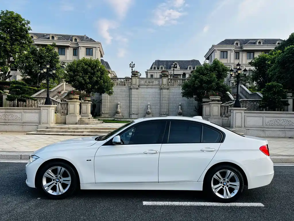 BMW 3 Series — миниатюра 14