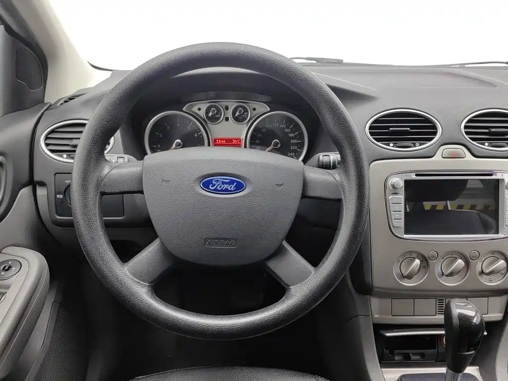Ford Focus — миниатюра 11