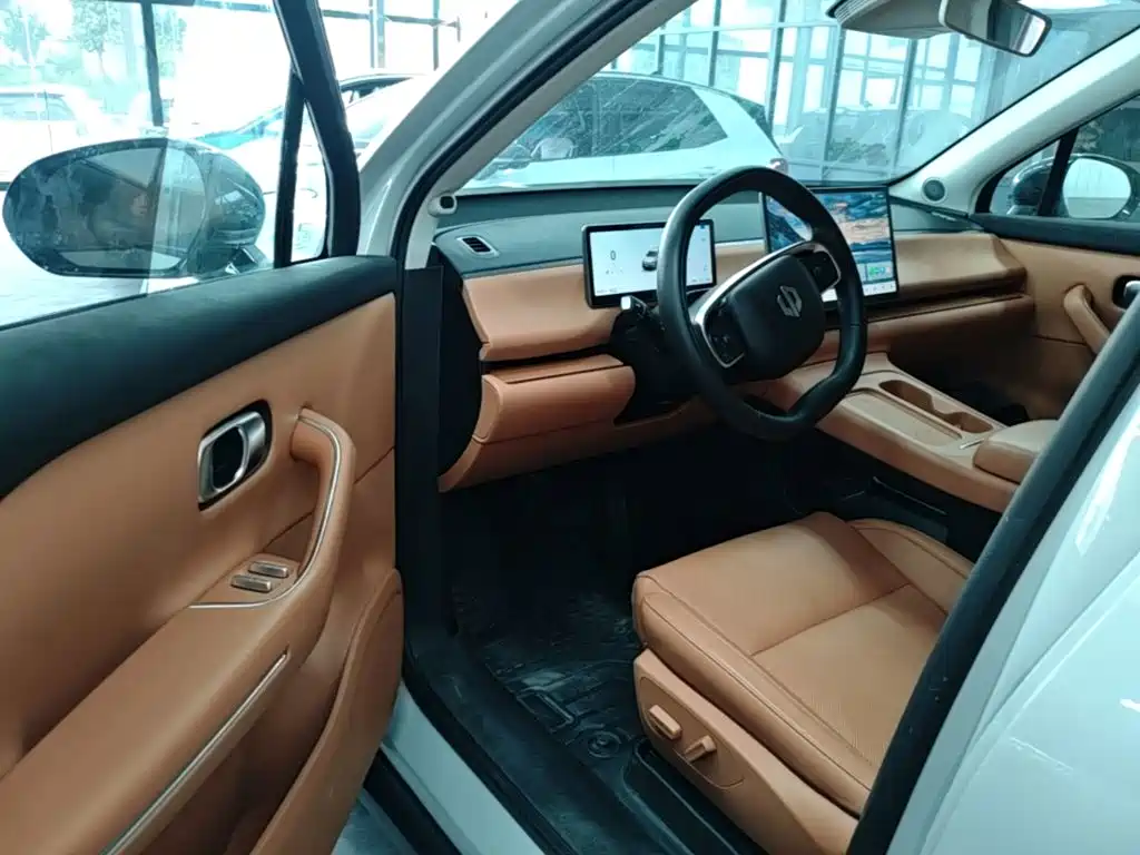 Leapmotor Leapmotor C10 — миниатюра 12
