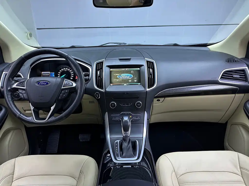 Ford Edge — миниатюра 7