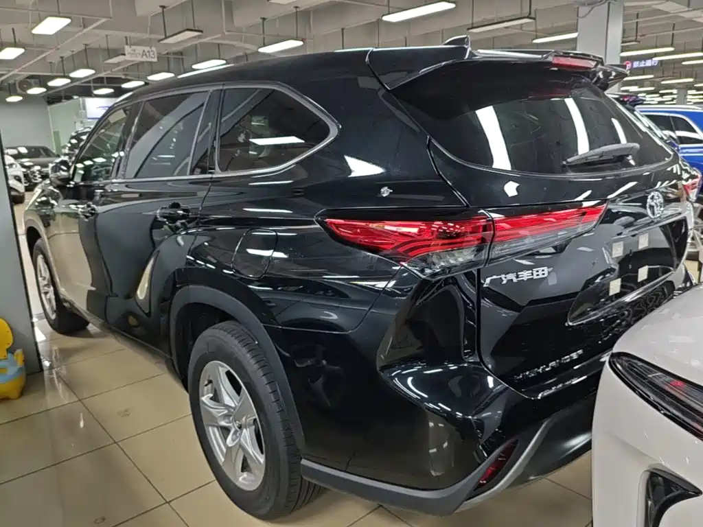 Toyota Highlander 2026 2.5L Elite 5 мест