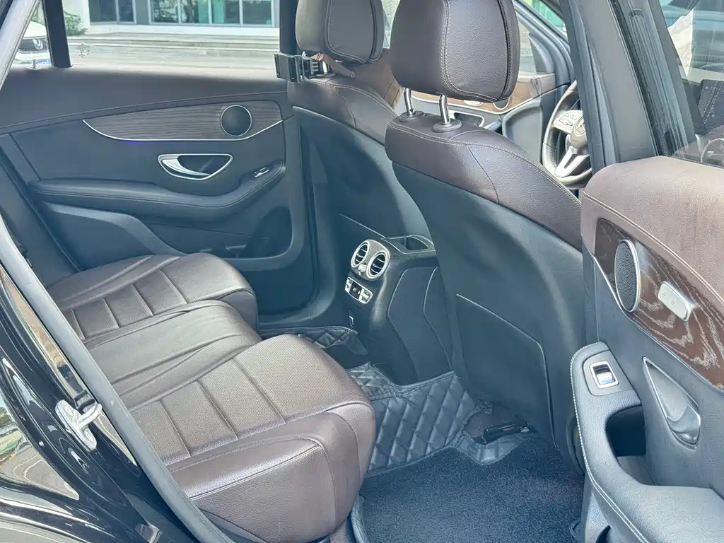 Mercedes-Benz GLC — миниатюра 13