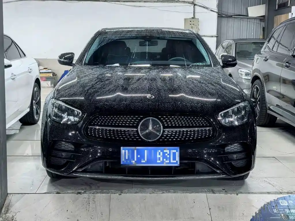Mercedes-Benz E-Class — миниатюра 2