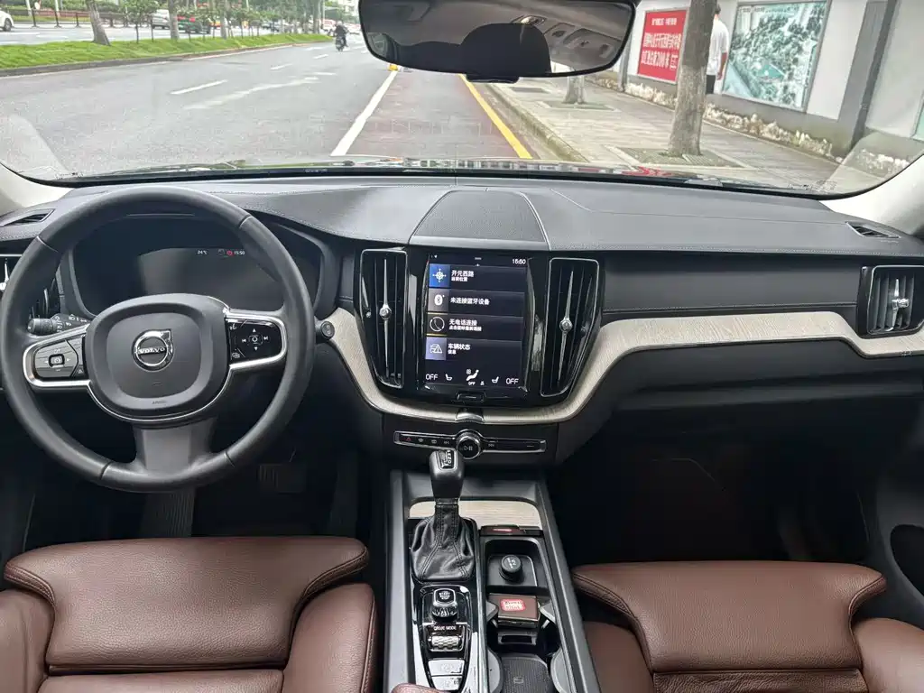 Volvo XC60 2021 T5 Luxury