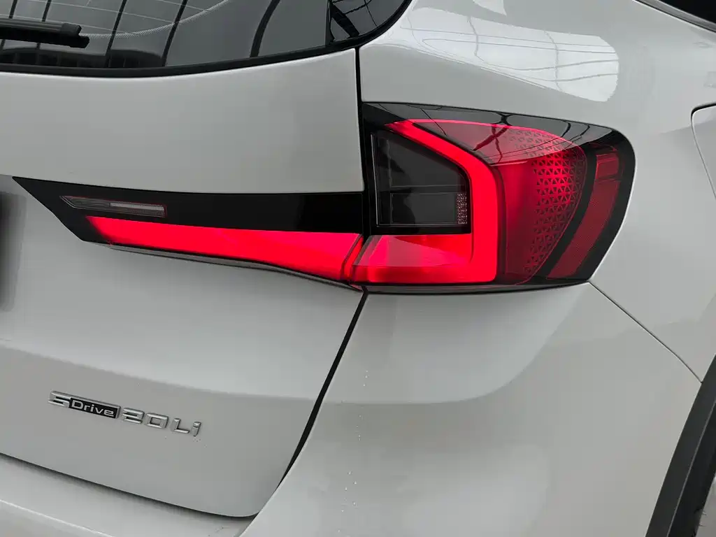 BMW X1 2023 sDrive20Li X