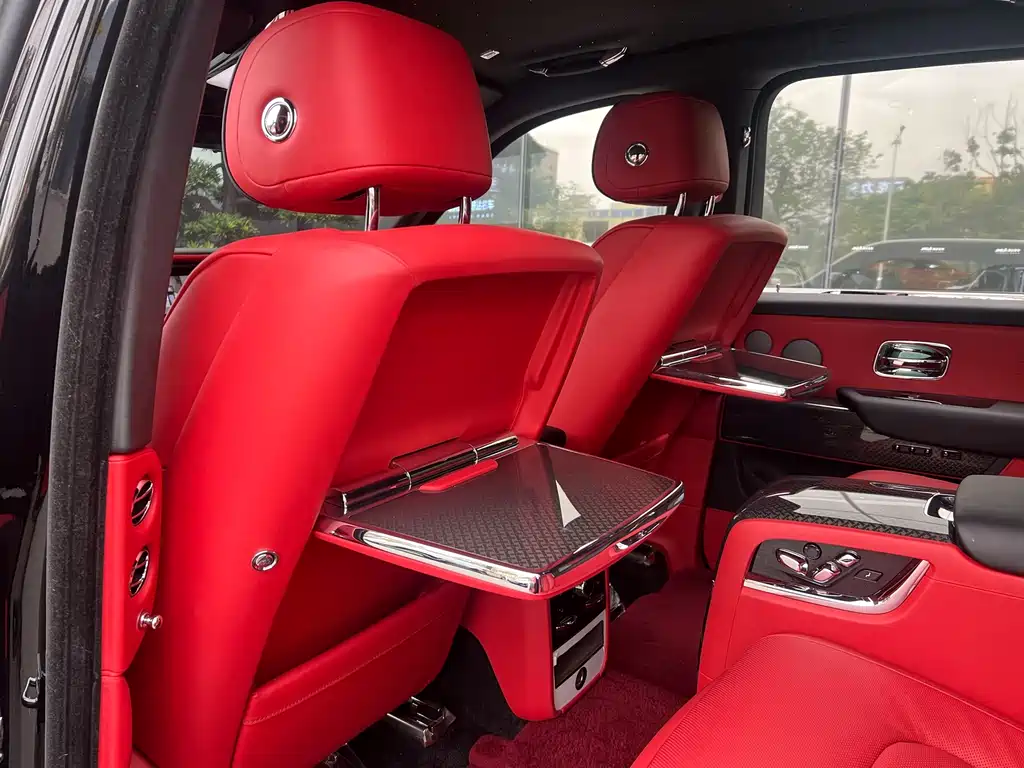 Rolls-Royce Cullinan 2022 Black Badge
