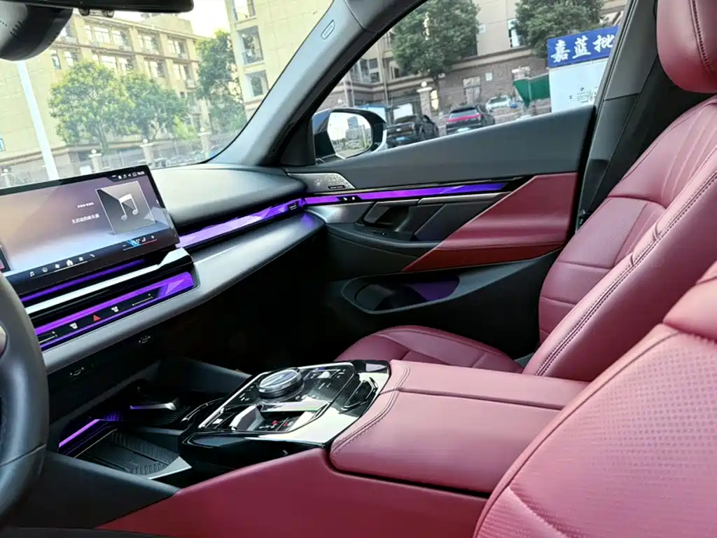 BMW 5 Series — миниатюра 21