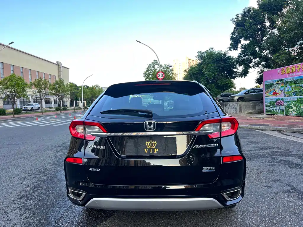 Honda Avancier — миниатюра 5