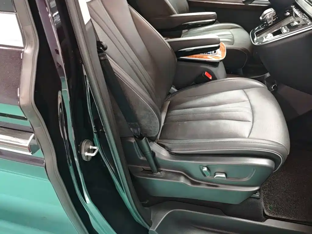 Hongqi Hongqi HQ9 PHEV — миниатюра 25