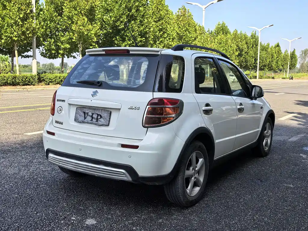 Suzuki SX4 — миниатюра 21