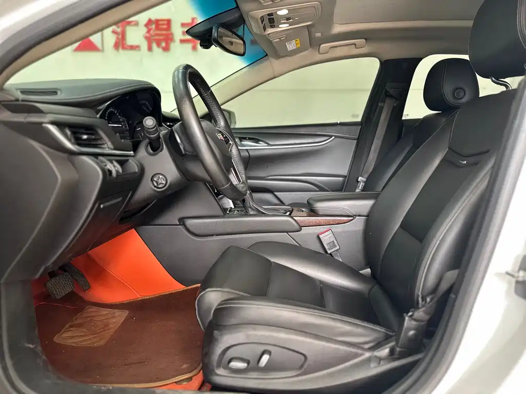 Cadillac XTS 2018 28T