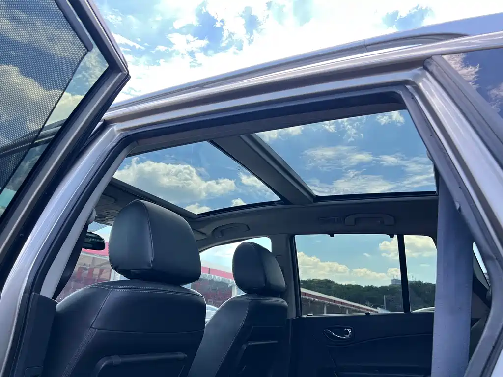 Renault Koleos (Import) — миниатюра 13
