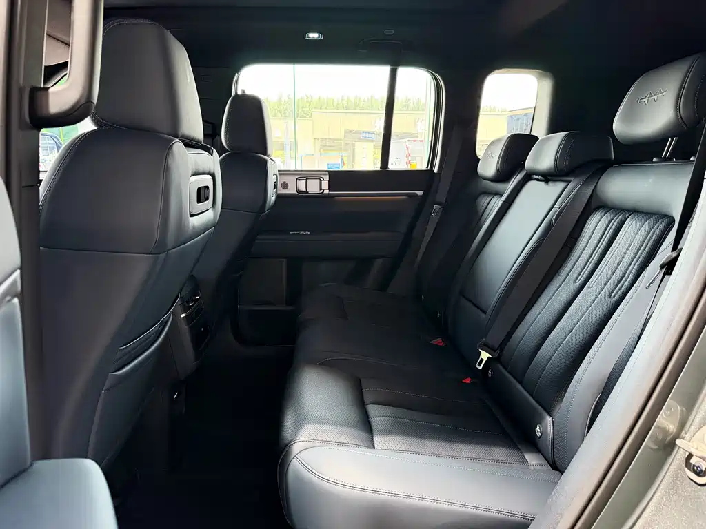 Fangchengbao Leopard 7 7 2025 200KM Max
