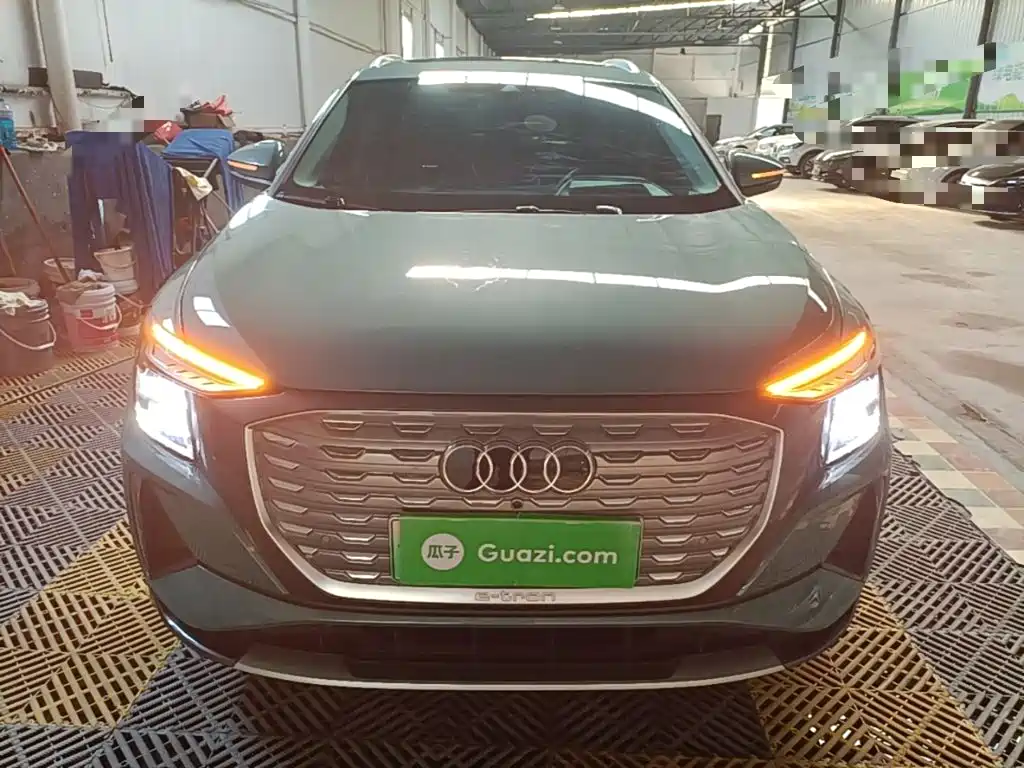 Audi Q5 e-tron — миниатюра 3