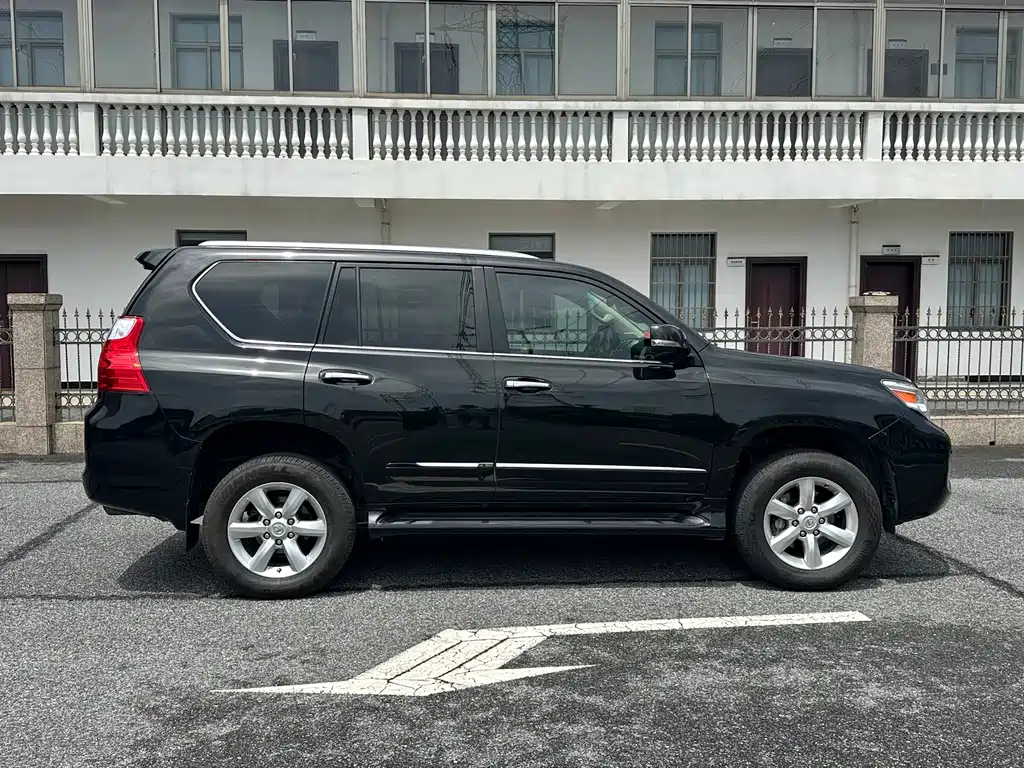 Lexus GX — миниатюра 4