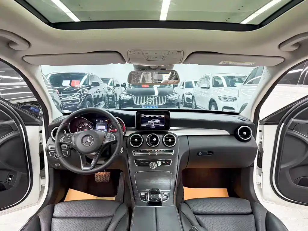 Mercedes-Benz C-Class — миниатюра 9