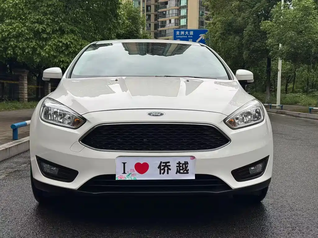 Ford Focus 2018 1.6L AT